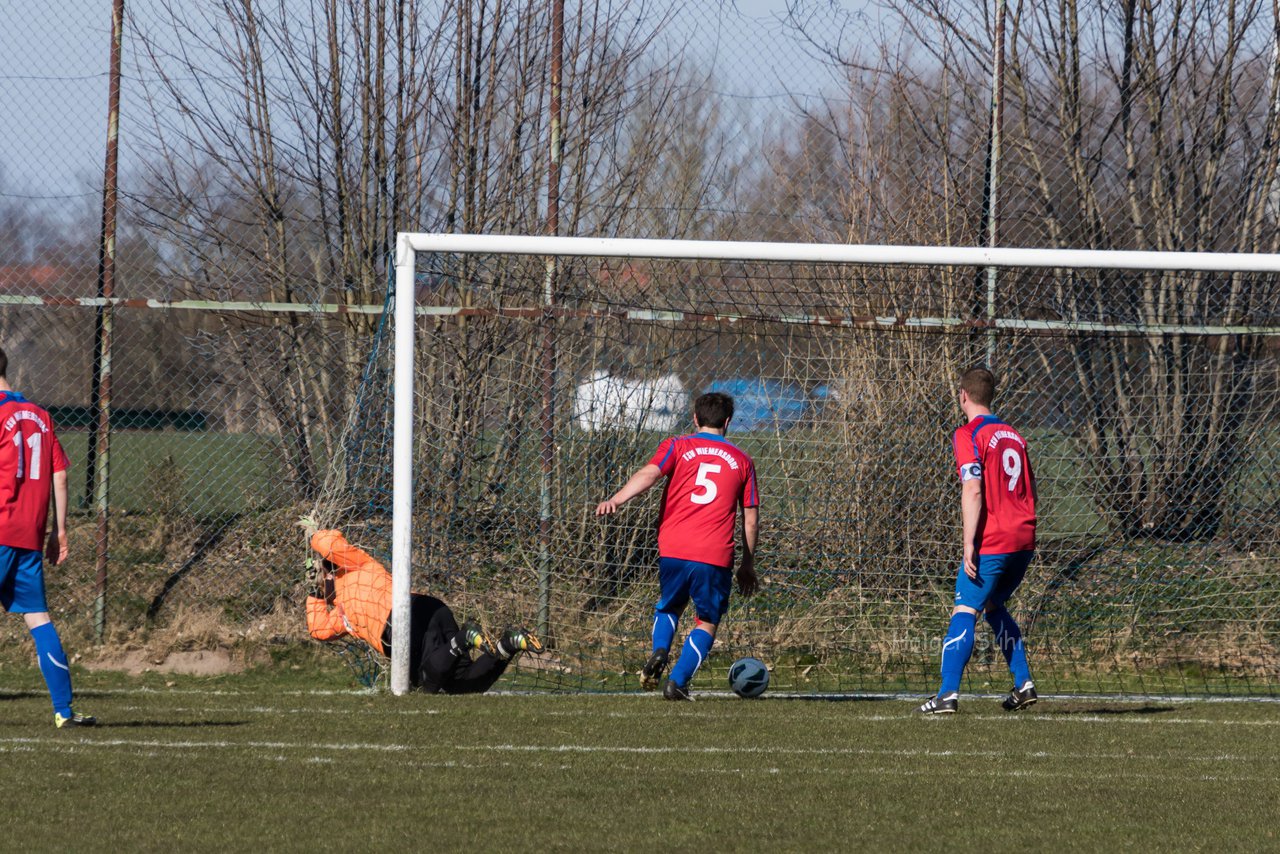 Bild 256 - Herren TSV Wiemersdorf - TuS Hartenholm III : Ergebnis: 2:1